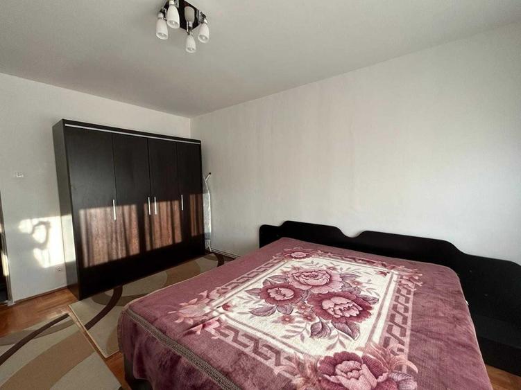 Apartament cu 2 camere decomandat în Podgoria