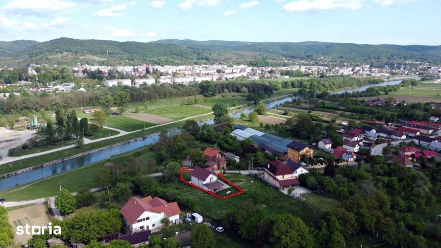 Casă cu 4 camere cu Teren 700 Mp în Curtea de Argeș