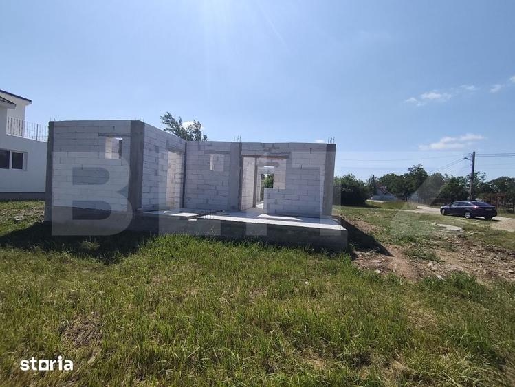 Casă cu 3 camere cu Teren 630 Mp în Nojorid