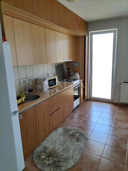 Apartament cu 2 camere semidecomandat, mobilat în Florești — fotografia 1