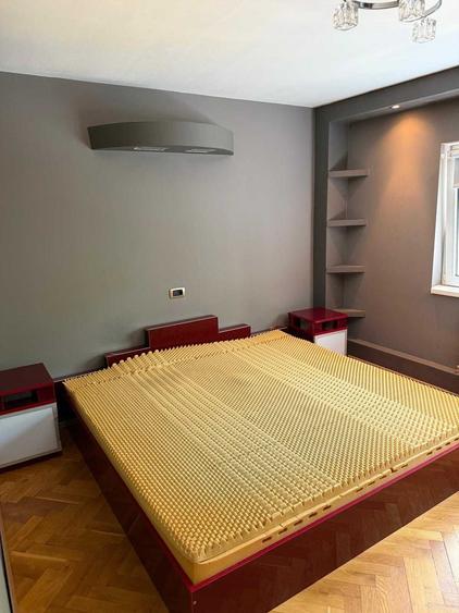 Apartament cu 3 camere decomandat în Lidia