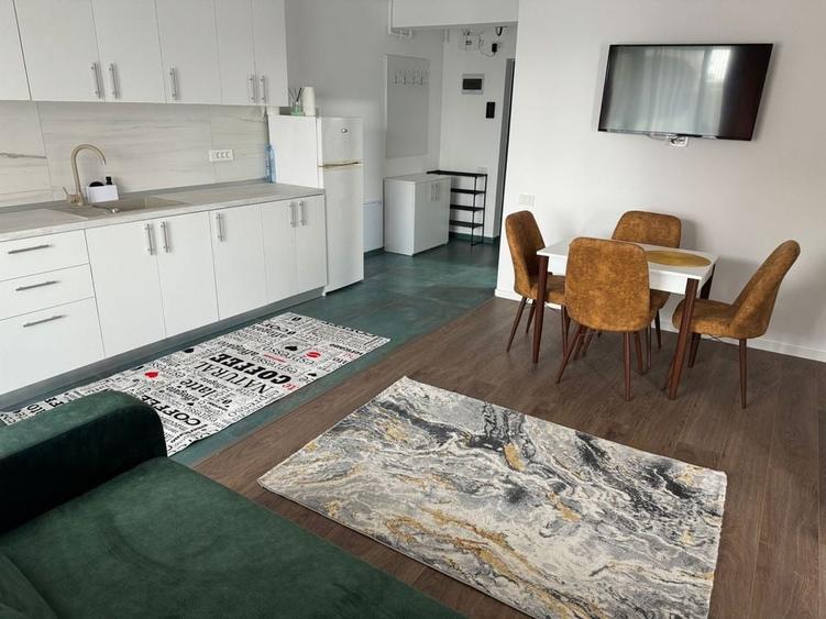 Apartament cu 2 camere semidecomandat în Odăile
