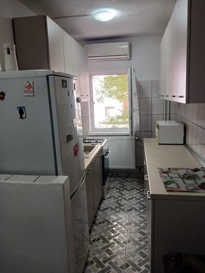 Garsonieră decomandată în Buziașului
