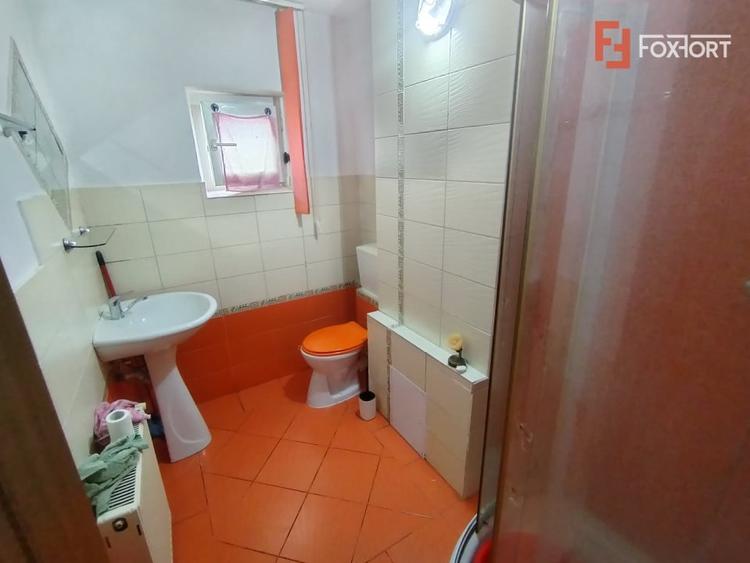 Apartament cu 2 camere semidecomandat, mobilat în Dâmbovița