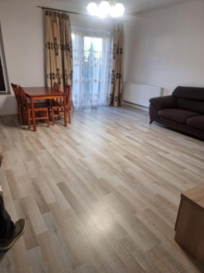 Apartament cu 2 camere decomandat, mobilat în Sud