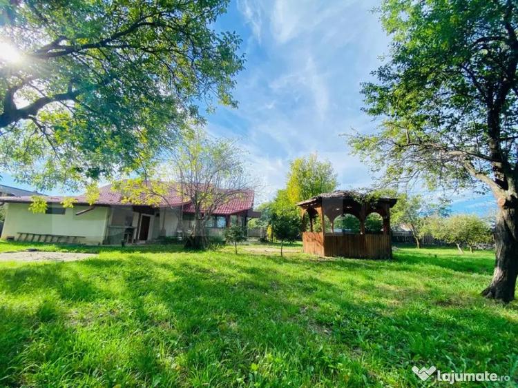 Casa superba Valenii de Munte , Teren Generos 2031 mp ! - 8