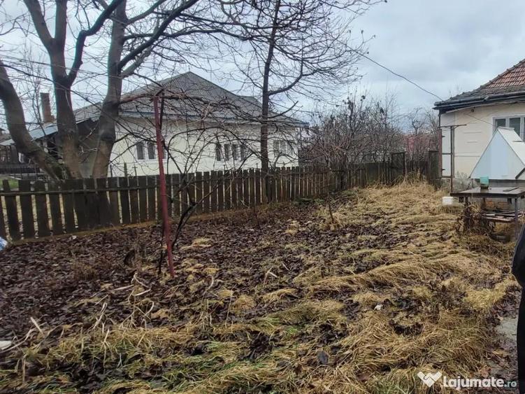Dolhestii mari Suceava casa batraneasca cu teren 1700mp - 2