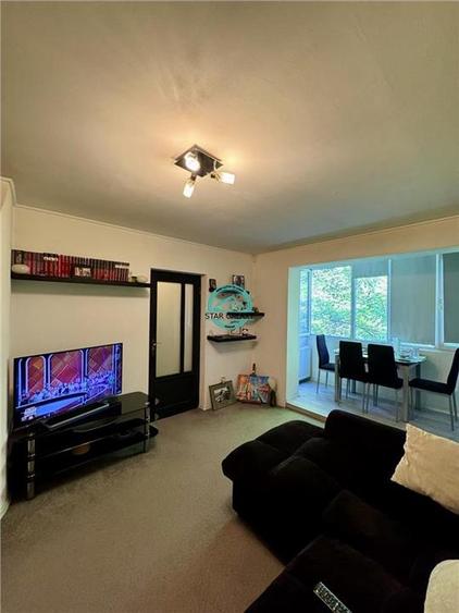 Apartament cu 3 camere de vanzare, bloc izolat, Semicentral - 9