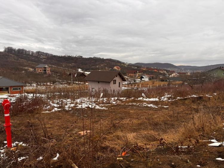 Teren Intravilan 550mp Valea Rusului - 1