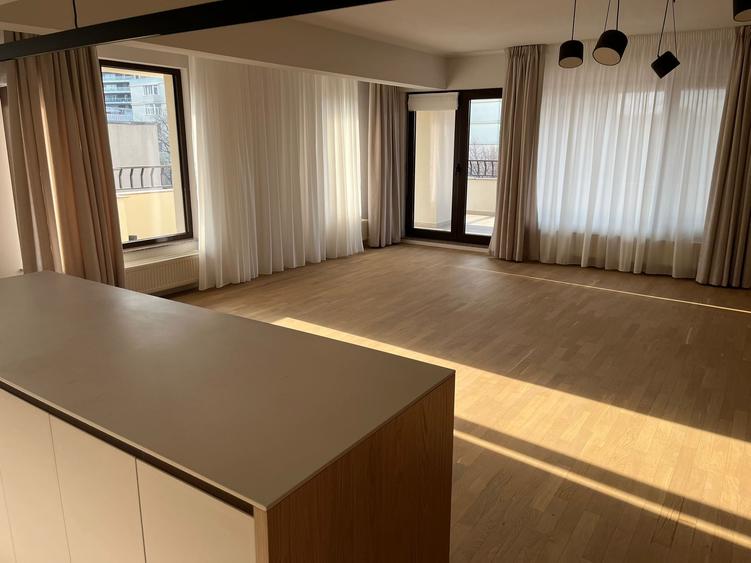 ARCUL DE TRIUMF I 4 camere I 153mp utili + Terasa 77mp I 2 locuri de parcare - 9