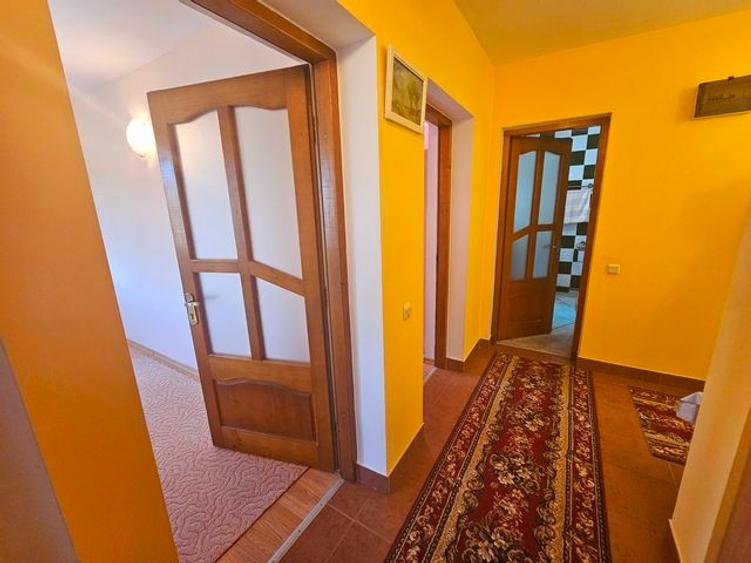 VILĂ ELEGANTĂ CU PRIVELIȘTE DEOSEBITĂ – VALENII DE MUNTE - 46