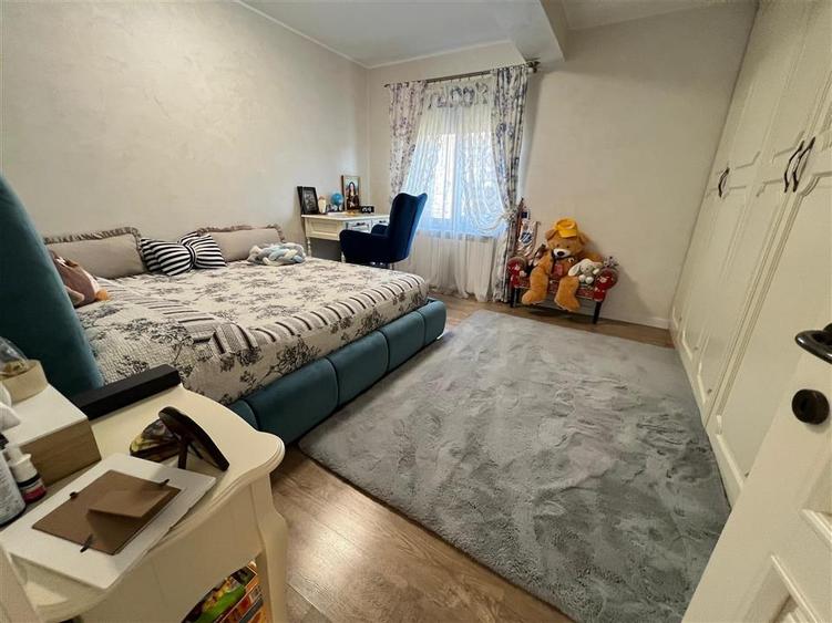 Vila 6 camere - 1500mp teren - Bucium - 17