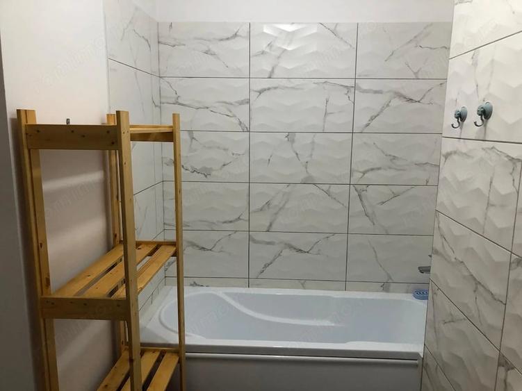 Apartament cu 2 camere decomandat în Complex Studențesc