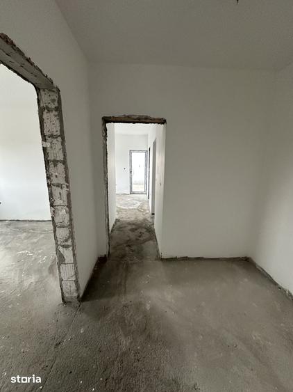 Casă cu 5 camere cu Teren 200 Mp în Brestei