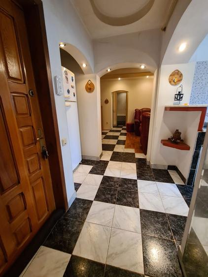 Vand apartament 3camere - 6