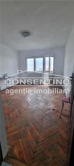 Se vinde imobil cu 2 camere , bdul N. Balcescu , liber , decomandat - 2