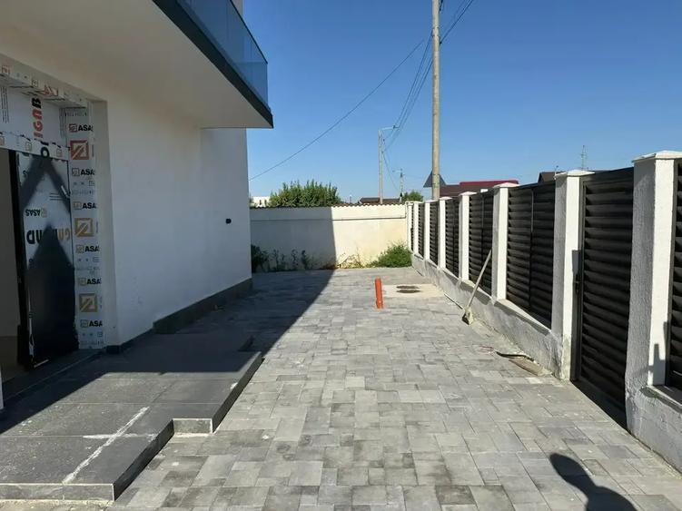 Vila  deosebita 5 dormitoare 2025 langa Autoklass Dobroiesti! - 7