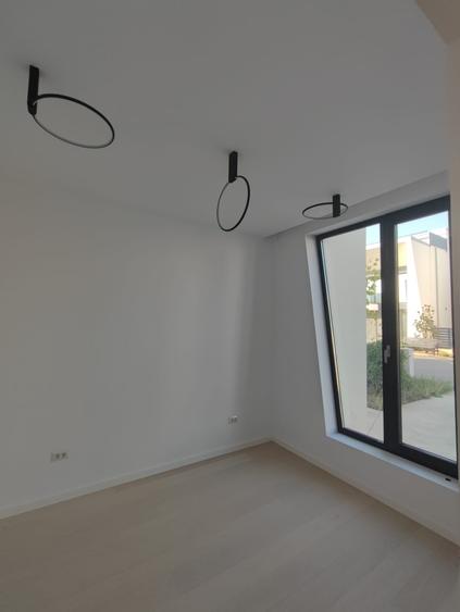 Vila P+2E-Dezvoltator-Sc 344 mp+terasa 106 mp+piscina 21 mp - 13