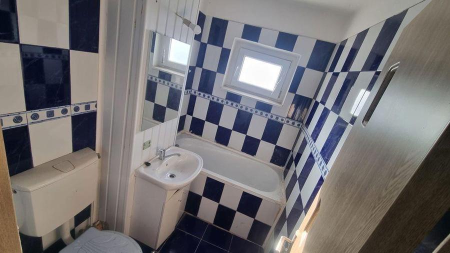 Apartament 3 camere, semidecomandat, zona Miron Costin - 1