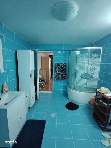 Casă cu 5 camere cu Teren 590 Mp în Bucovăț