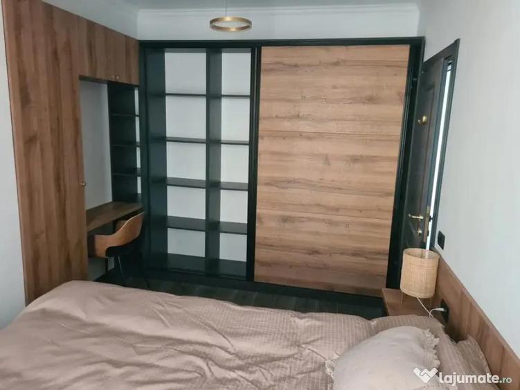 Apartament cu 2 camere decomandat, mobilat în Central