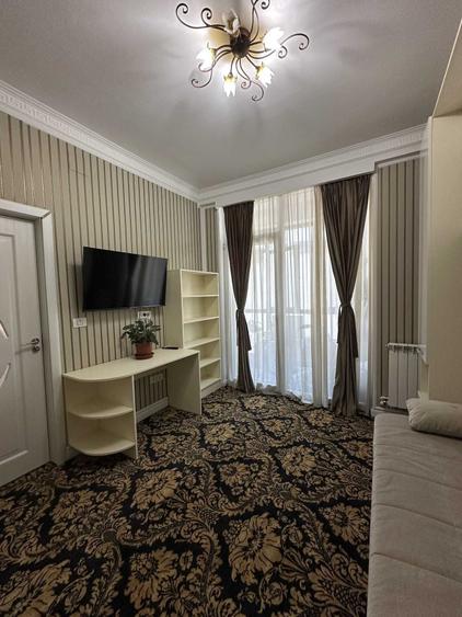 Apartament cu 4 camere semidecomandat în Central