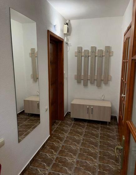 Inchiriez apartament 2 camere zona Turnisor - 1