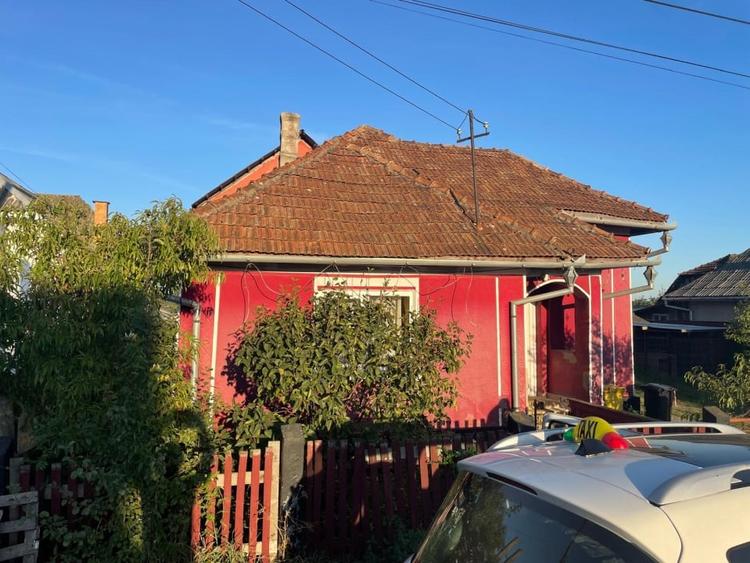 Casă individuală cu 2 camere cu Teren 2751 Mp în Lucăcești