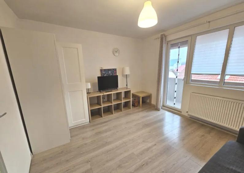 Garsoniera Popesti Leordeni Zona de case. Parcare. - 1