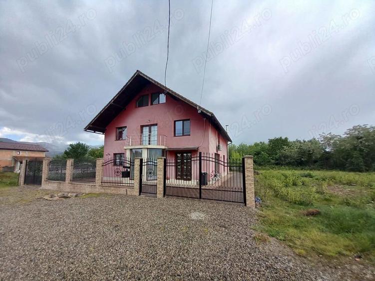 Vand casa la cheie in O?elu Ro?u - 6
