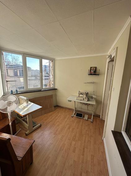 OFERTA -  3 camere - spatiu comercial - birou, atelier etc - 8