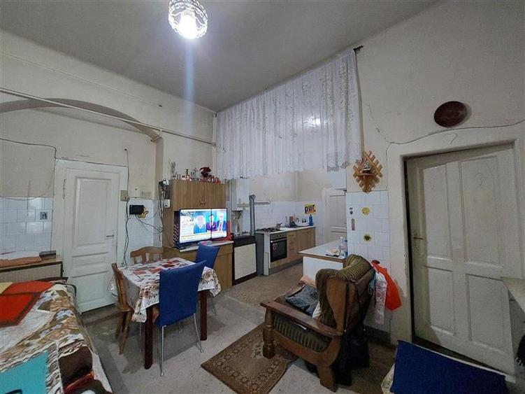 OCAZIE! Apartament spatios, singur pe nivel, zona Metianu! - 5