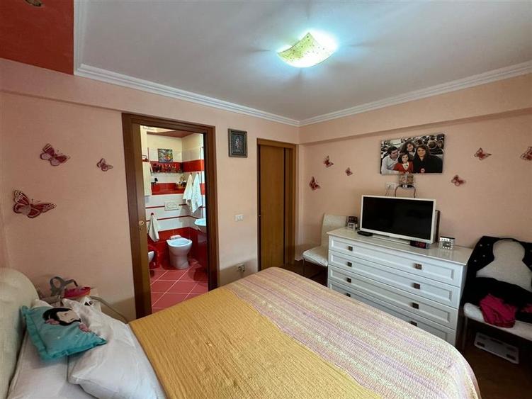 Apartament 3 camere, etaj 2, zona ultracentrala, renovat complet - 8