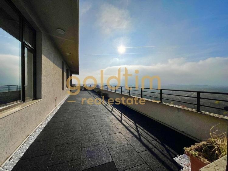 UNC/ PENTHOUSE/ TERASA 370 mp/SUPERB/ PRIVELISTE/INALTIME CAMERE3,5/2 PARCARI - 80