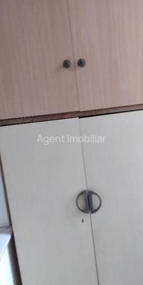 Dristor baba novac rond etaj 5