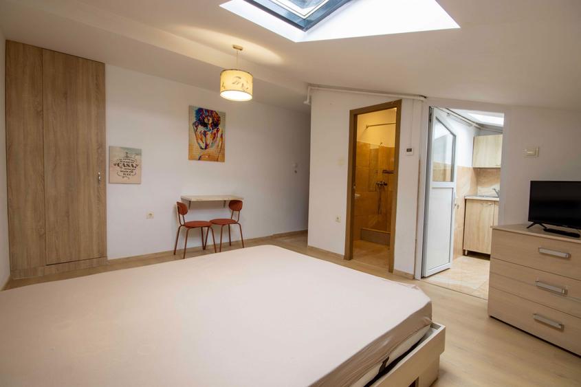 Inchiriez Apartament Mansarda | 12 min Metrou Piata Sudului | Centrala | Parcare | Pet Friendly - 4