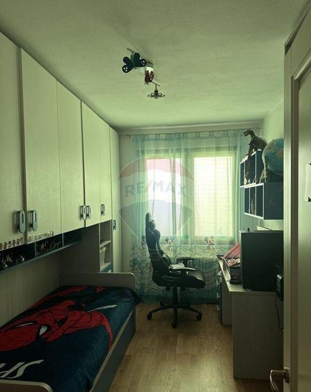 Apartament cu 3 camere de vanzare in zona Central - 3