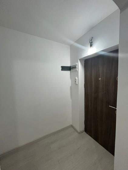 Apartament 3 camere - Zona Sud - etaj 2- 70mp - 69500 euro negociabil - 10