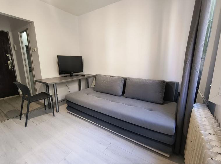Inchiriez garsoniera la 10 min mers pe jos de Pals - 3
