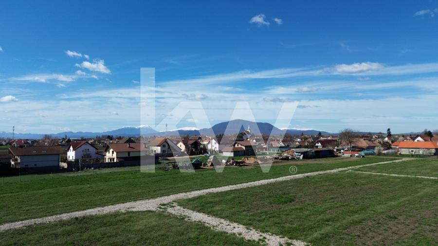 Teren de 447 mp în Hălchiu - utilități - Comision 0% - 9