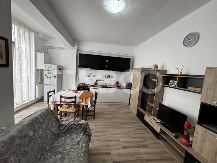 Apartament de vanzare 2 camere prima afisare zona Doamna Stanca - 1