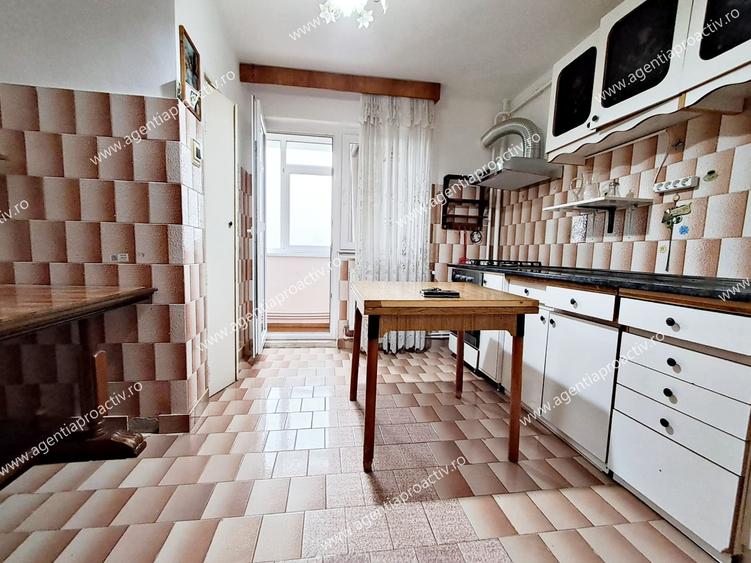 Apartament cu 2 camere, Micro 21, etaj 3/10, centrala termica! - 3