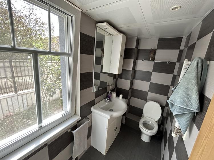 Casa individuala - complet renovata 2025, curte mare, 3 dormitoare - 18