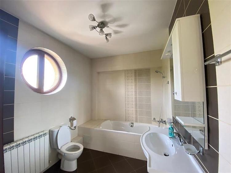 Vila de inchiriat langa metrou Aurel Vlaicu - pretabila birou - 12