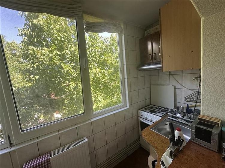 Mobilat și utilat cu 2 balcoane, modificat ?n 3 camere, aproape de Piaț - 6