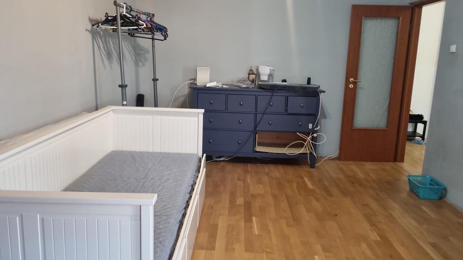 Crangasi , 5 minute metrou - 1