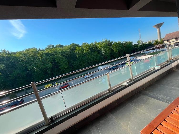 Proprietar/Penthouse cu 3 camere, Dumbrăvița /Lipovei – vedere directă la pădure - 2