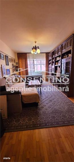 Se vinde imobil cu 4 camere, pe Unirii Sud , liber , cu 3 balcoane - 6