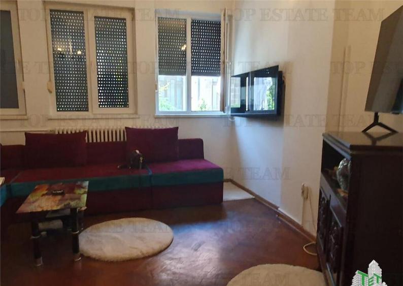 Spatiu extins central Liceul Mircea si Mare Constanta - 2