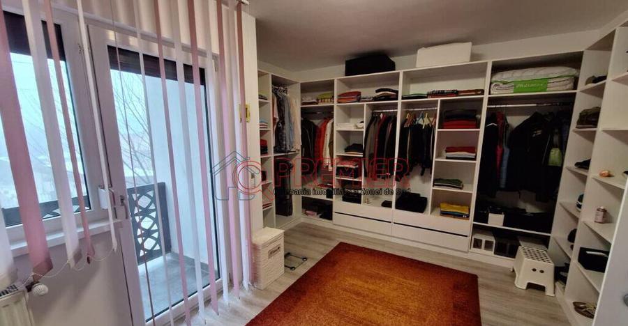 Casa in?iruita P+1+M - 4 camere - 2 terase - curte - 2